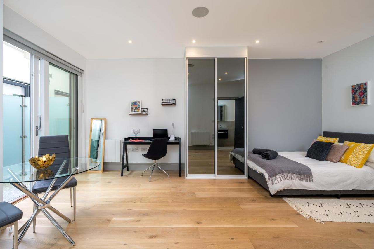 Modern London City Apartment - Victoria Line Ngoại thất bức ảnh