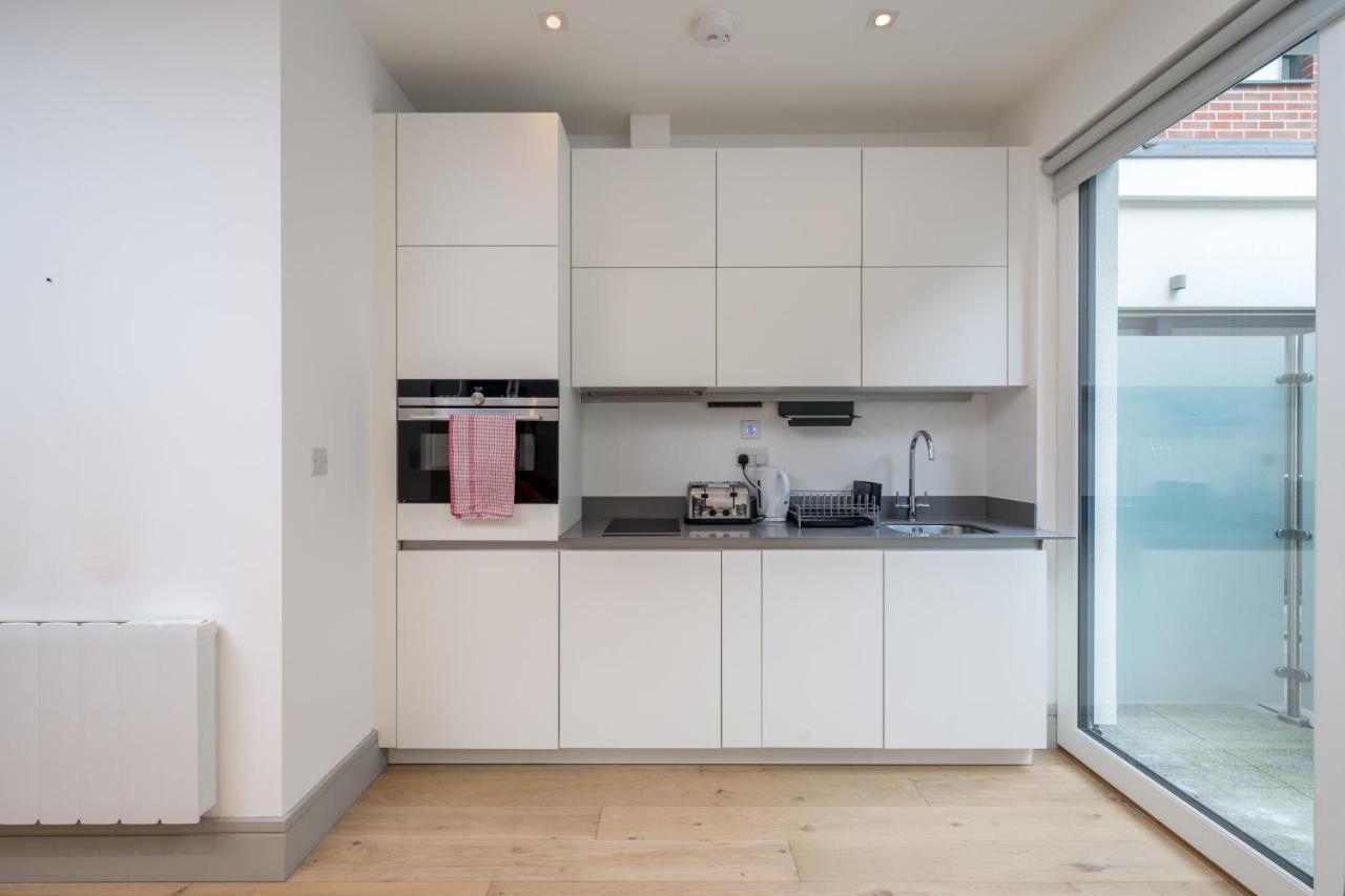 Modern London City Apartment - Victoria Line Ngoại thất bức ảnh