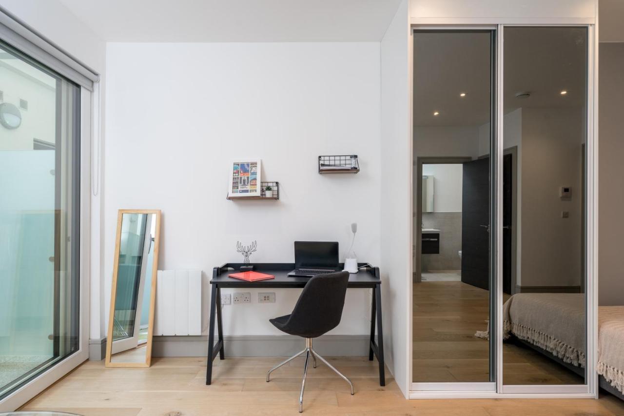 Modern London City Apartment - Victoria Line Ngoại thất bức ảnh